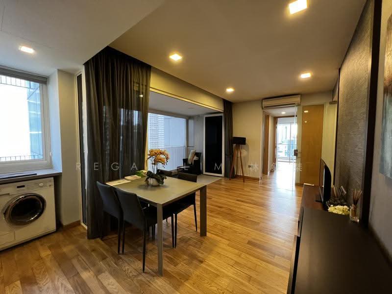 The Peak @ Cairnhill II, 61 Cairnhill Circle, Orchard / River Valley, 2 Bedrooms, 904 sqft, Condominium For Rent, by Regan Lim 林鉦桀, 25624435 - Living Room - PropertyGuru.com.sg