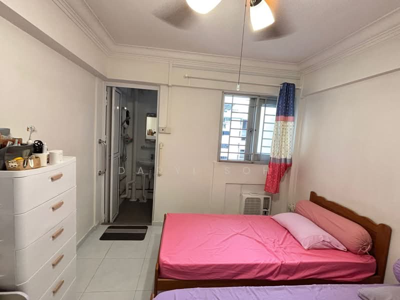 426 Bedok North Road, 426 Bedok North Road, Room Rental, 120 sqft, HDB Flat For Rent, by Daryl Soh, 25624485 - Bedroom - PropertyGuru.com.sg