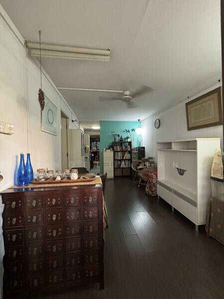 82 Commonwealth Close, 82 Commonwealth Close, 2 Bedrooms, 646 sqft, HDB Flat For Sale, by Angelia Tan, 25624632 - Living Room - PropertyGuru.com.sg