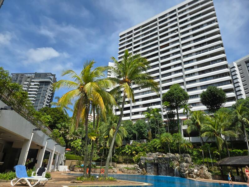Ridgewood Condominium Condominium For Sale at S$ 4,080,000 | PropertyGuru Singapore - Pool