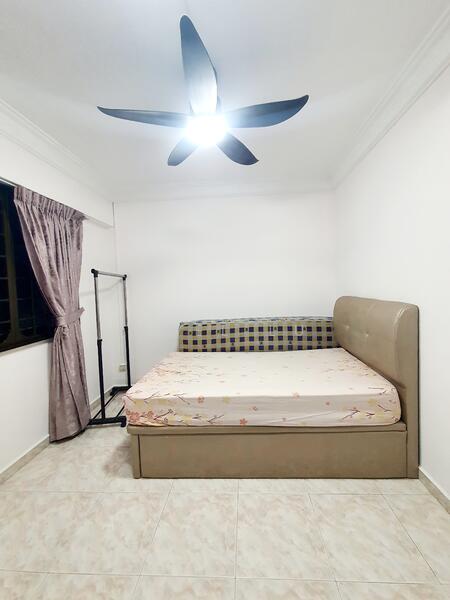 193 Bukit Batok West Avenue 6, 193 Bukit Batok West Avenue 6, 3 Bedrooms, 1,076 sqft, HDB Flat For Rent, by Noel Lu, 25624878 - Bedroom - PropertyGuru.com.sg