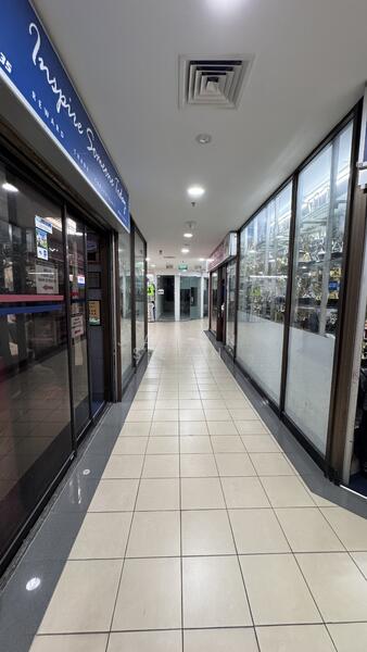 Queensway Shopping Centre, 1 Queensway, 214 sqft, Mall Shop For Sale, by Jason Seah, 25624905 - Corridor - CommercialGuru.com.sg