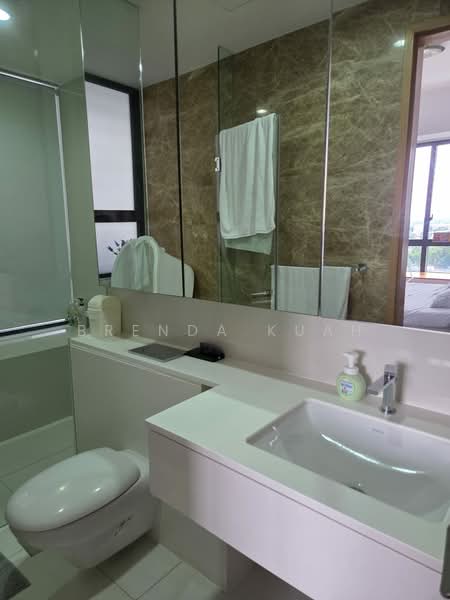d'Leedon (Former Farrer Court), 13 Leedon Heights, 2 Bedrooms, 1,076 sqft, Condominium For Rent, by Brenda Kuah, 25625081 - Bathroom - PropertyGuru.com.sg