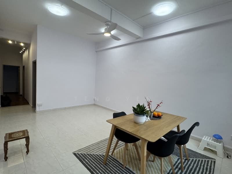 Horne Road Walk Up, Horne Road, Farrer Park / Serangoon Rd, 300 sqft, Shop / Shophouse For Rent, by Teng Yen, 25625179 - CommercialGuru.com.sg