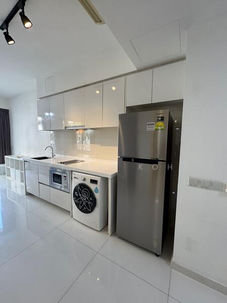 Sky Habitat, 7 Bishan Street 15, Ang Mo Kio / Bishan / Thomson, 2 Bedrooms, 710 sqft, Condominium For Rent, by Eileen Koh, 25625394 - Kitchen - PropertyGuru.com.sg