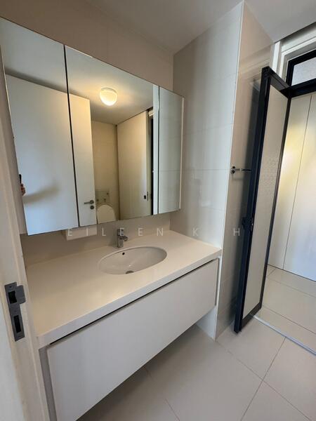 Sky Habitat, 7 Bishan Street 15, Ang Mo Kio / Bishan / Thomson, 2 Bedrooms, 710 sqft, Condominium For Rent, by Eileen Koh, 25625394 - Bathroom - PropertyGuru.com.sg