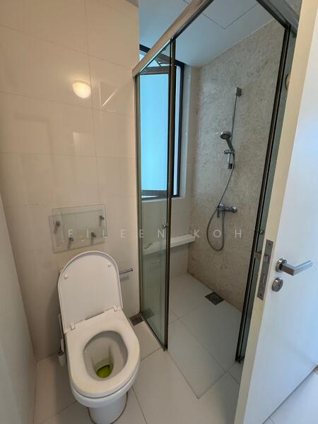 Sky Habitat, 7 Bishan Street 15, Ang Mo Kio / Bishan / Thomson, 2 Bedrooms, 710 sqft, Condominium For Rent, by Eileen Koh, 25625394 - Bathroom - PropertyGuru.com.sg