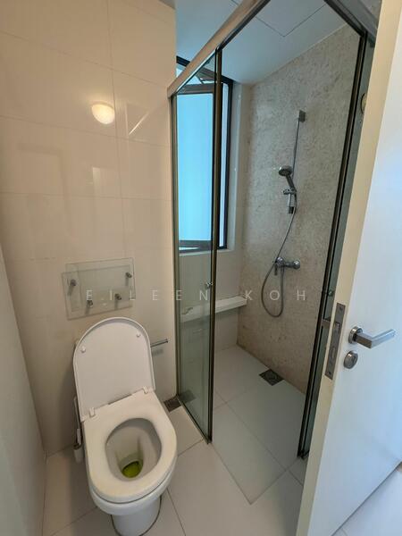 Sky Habitat, 7 Bishan Street 15, Ang Mo Kio / Bishan / Thomson, 2 Bedrooms, 710 sqft, Condominium For Rent, by Eileen Koh, 25625394 - Bathroom - PropertyGuru.com.sg