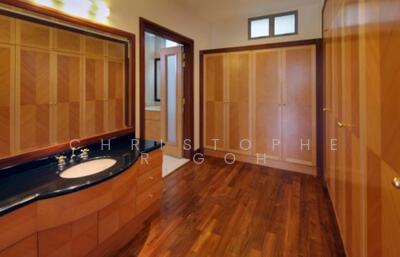 For Rent - Villas Holland