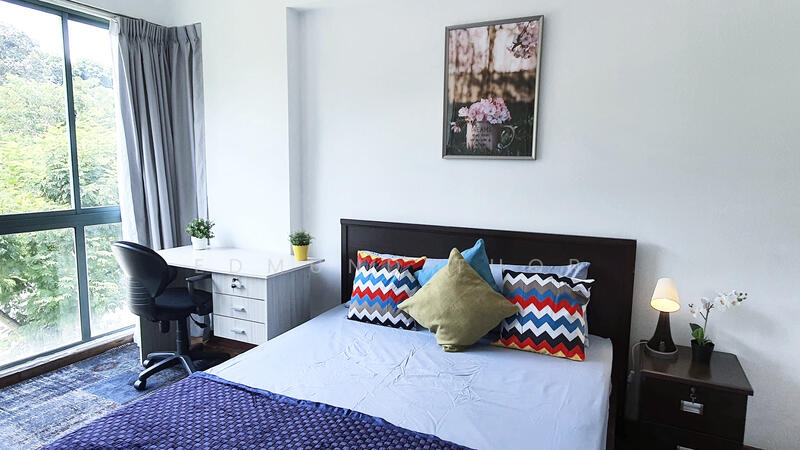 West Bay Condo, 54 West Coast Crescent, 4 Bedrooms, 1,293 sqft, Condominium For Rent, by Edmund Thor, 25625970 - Master Bedroom - PropertyGuru.com.sg