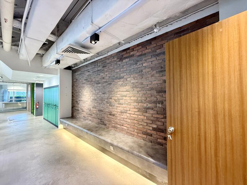 The Concourse, 300 Beach Road, 1,302 sqft, Office For Rent, by Alan Koh, 25626043 - CommercialGuru.com.sg