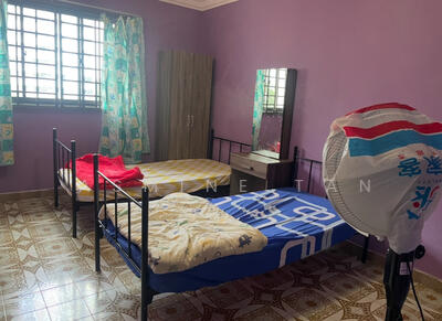 For Sale - 426 Ang Mo Kio Avenue 3