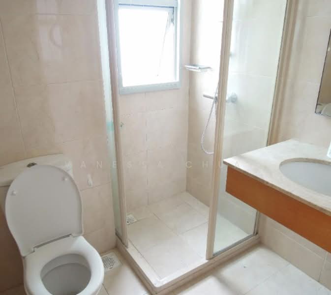 The Lakeshore, 29 Jurong West Street 41, Boon Lay / Jurong / Tuas, 3 Bedrooms, 1,184 sqft, Condominium For Rent, by Vanessa Chuah, 25626519 - Bathroom - PropertyGuru.com.sg