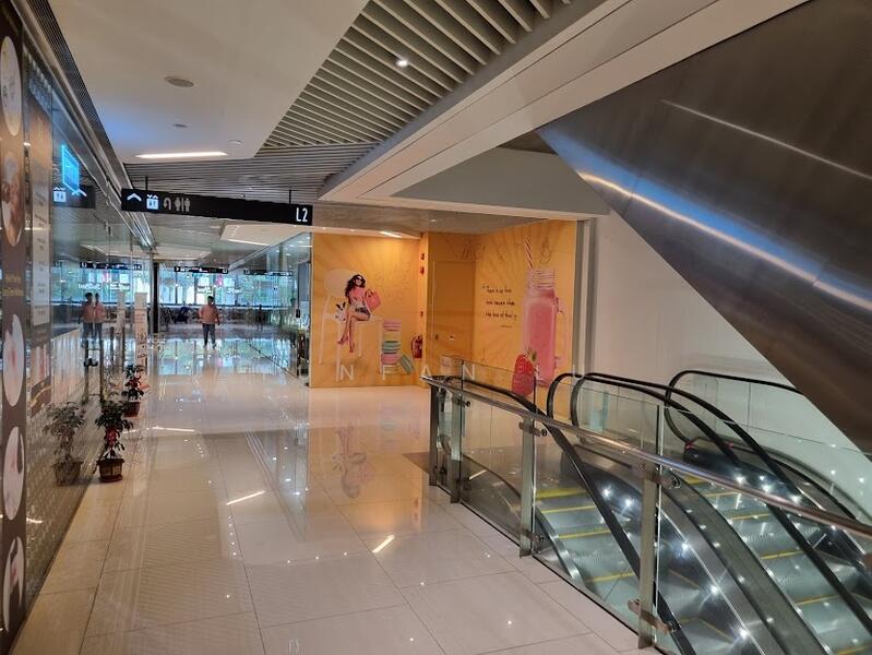 City Gate, 371 Beach Road, 630 sqft, Mall Shop For Sale, by Yunfan Lu, 25626627 - Corridor - CommercialGuru.com.sg