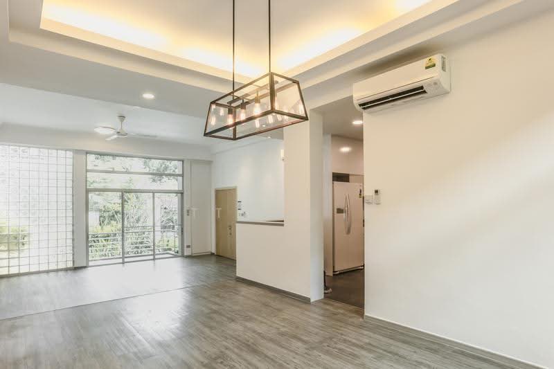 NassimVille, 11 Nassim Road, Tanglin / Holland / Bukit Timah, 4 Bedrooms, 2,200 sqft, Condominium For Rent, by Matthew Teo, 25626822 - Living Room - PropertyGuru.com.sg