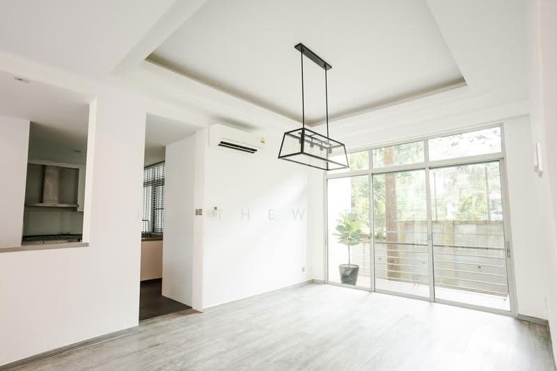 NassimVille, 11 Nassim Road, Tanglin / Holland / Bukit Timah, 4 Bedrooms, 2,200 sqft, Condominium For Rent, by Matthew Teo, 25626822 - Living Room - PropertyGuru.com.sg
