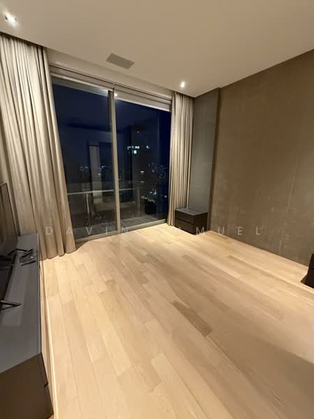 Ardmore II, 2 Ardmore Park, 4 Bedrooms, 2,024 sqft, Condominium For Sale, by Davin Samuel, 25626935 - Living Room - PropertyGuru.com.sg