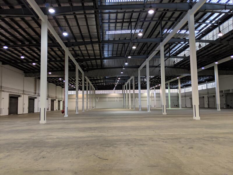 Tuas Warehouse | 40ft Ramp Up | High Ceiling | Dedicated Loading Bays | Very Wide Access
