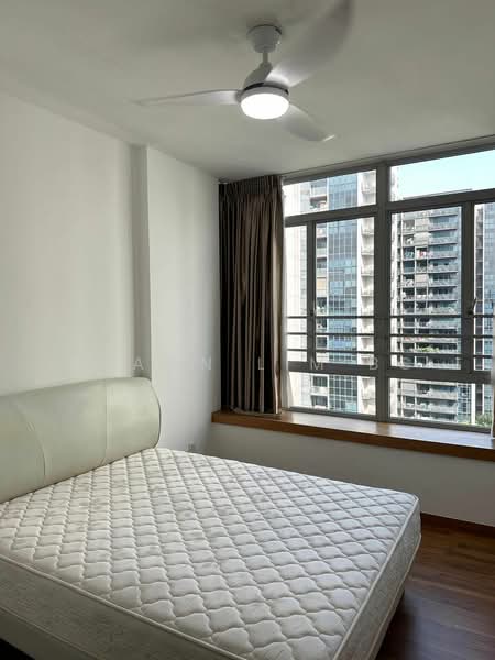 The Lakeshore, 29 Jurong West Street 41, 2 Bedrooms, 926 sqft, Condominium For Rent, by Shawn Lim BC, 25627195 - PropertyGuru.com.sg