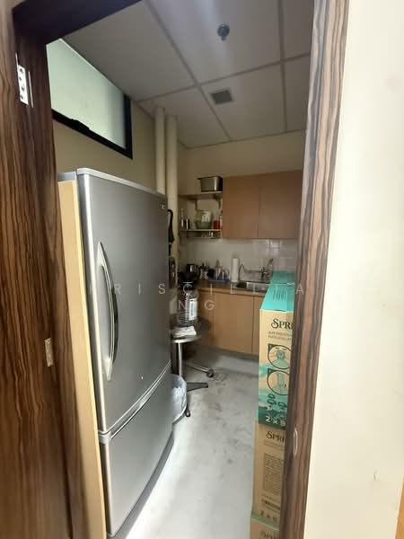 Mactech Building, 2 Kallang Pudding Road, 1,130 sqft, Light Industrial (B1) For Sale, by Priscillia Ng, 25627212 - Kitchen - CommercialGuru.com.sg