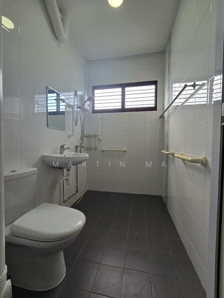 237 Tampines Street 21 photo 4