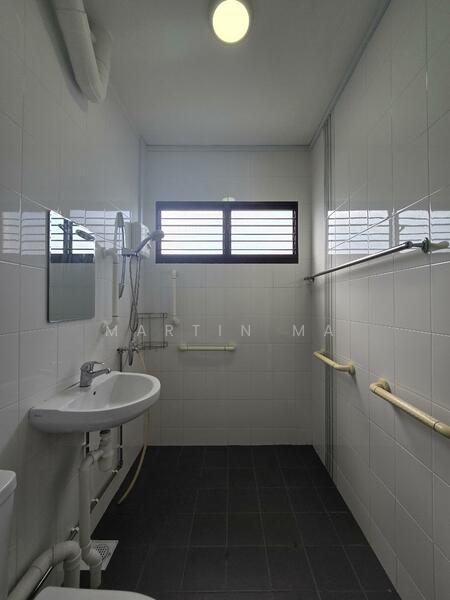 237 Tampines Street 21 photo 5