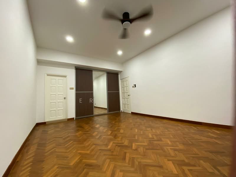 Cluny Park, Cluny Park, 5 Bedrooms, 6,700 sqft, Detached House For Rent, by Vera Wang, 25627442 - PropertyGuru.com.sg