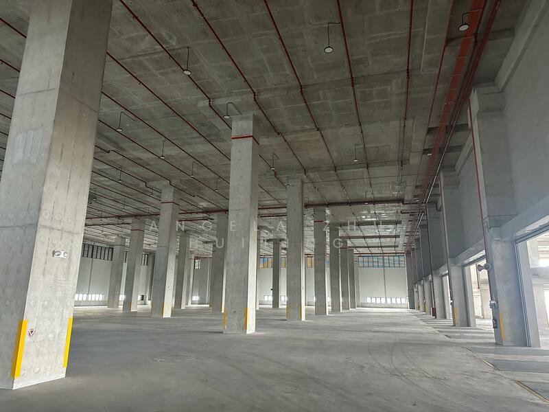 Jalan Buroh Warehouse Complex, 30 Jurong Port Road, 53,000 sqft, Factory / Workshop (B2) For Rent, by Angela Zhu Huiting, 25627719 - Basement - CommercialGuru.com.sg