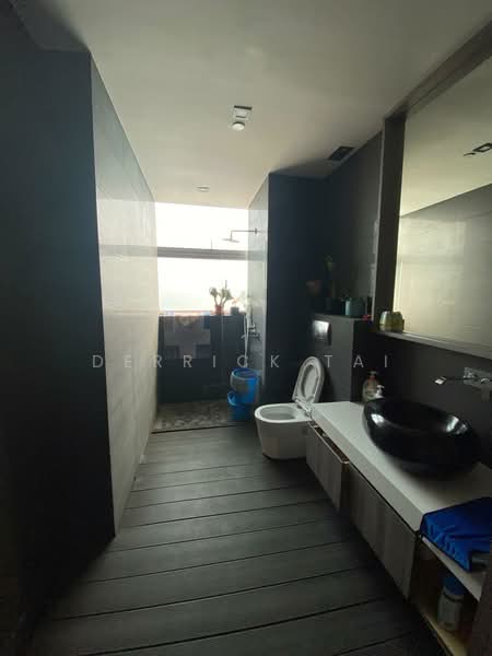 Northstar @ Amk, 7030 Ang Mo Kio Avenue 5, Ang Mo Kio / Bishan / Thomson, 1,948 sqft, Light Industrial (B1) For Sale, by Derrick Tai, 25627763 - Bathroom - CommercialGuru.com.sg