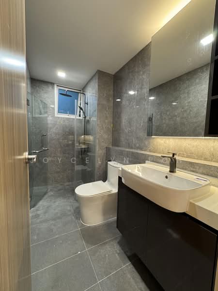 Edelweiss Park Condo, 84 Flora Road, 3 Bedrooms, 1,335 sqft, Condominium For Rent, by Joycelyn Poh, 25627989 - PropertyGuru.com.sg