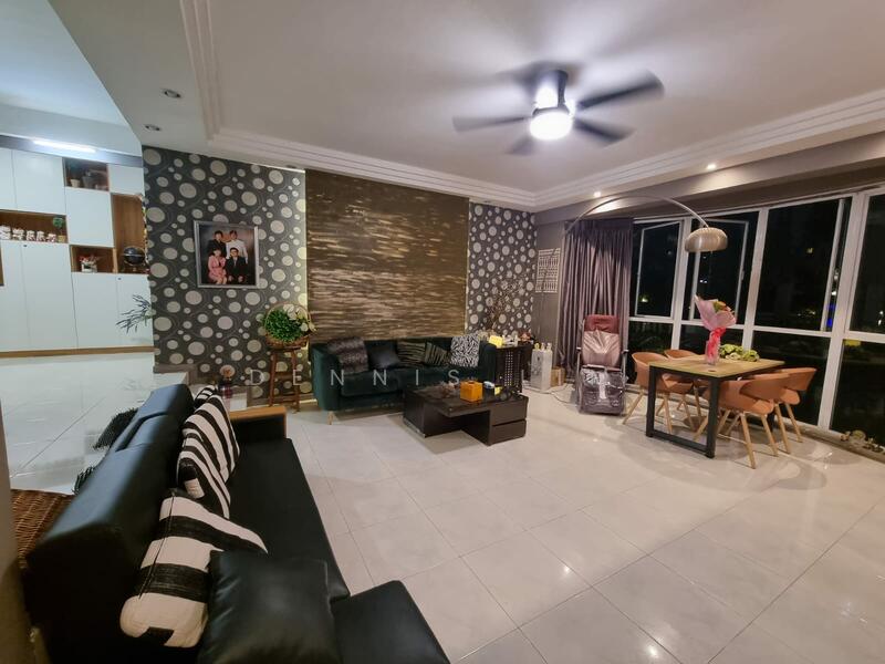 Elias Green, 15 Elias Green, Pasir Ris / Tampines, 3 Bedrooms, 1,518 sqft, Condominium For Sale, by Dennis Lim, 25628047 - Living Room - PropertyGuru.com.sg