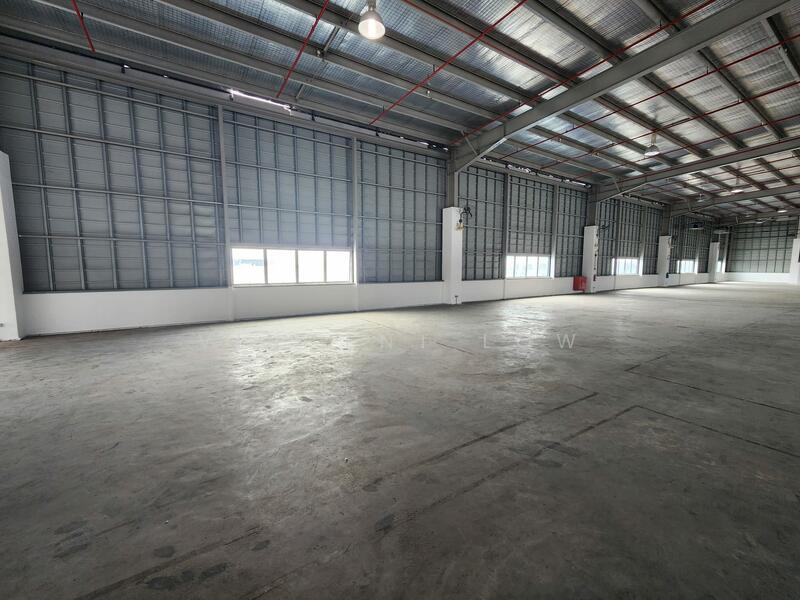 Warehouse High Ceiling Super near to Expo MRT, 5 Changi Business Park Central 1, Singapore 486038, 17,330 sqft, Warehouse For Rent, by Vincent Low, 25628098 - CommercialGuru.com.sg