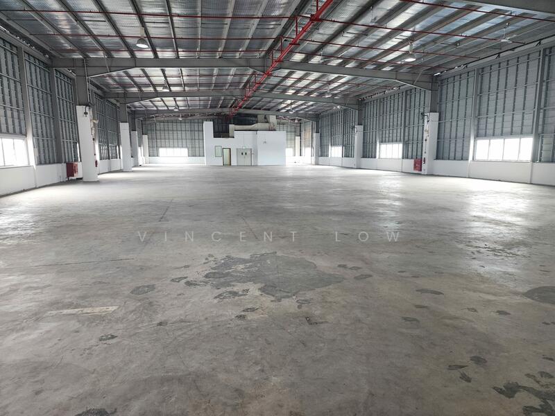 Warehouse High Ceiling Super near to Expo MRT, 5 Changi Business Park Central 1, Singapore 486038, 17,330 sqft, Warehouse For Rent, by Vincent Low, 25628098 - CommercialGuru.com.sg