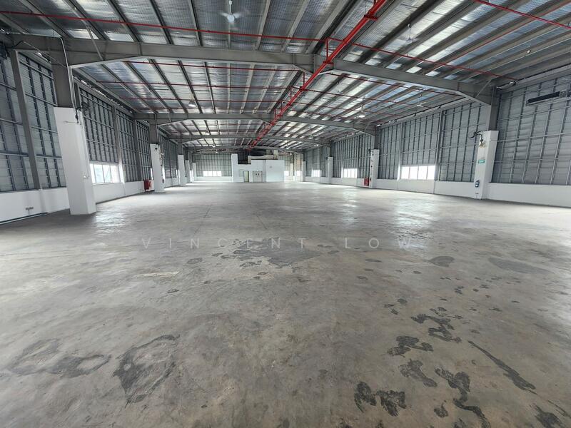 Warehouse High Ceiling Super near to Expo MRT, 5 Changi Business Park Central 1, Singapore 486038, 17,330 sqft, Warehouse For Rent, by Vincent Low, 25628098 - CommercialGuru.com.sg