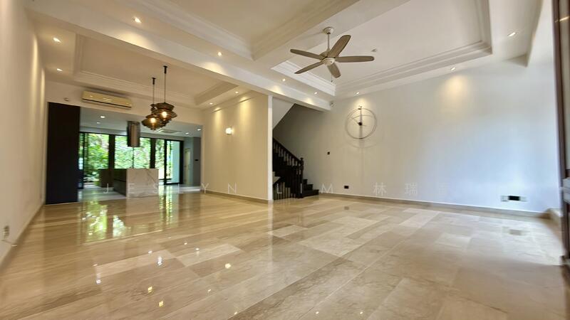 For Rent - La Suisse I