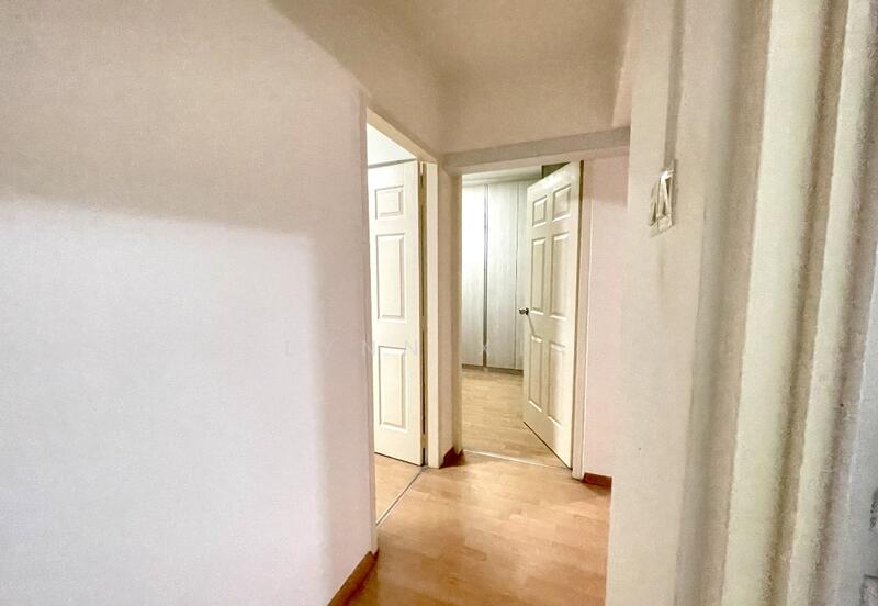 684A Jurong West Street 64, 684A Jurong West Street 64, 3 Bedrooms, 1,184 sqft, HDB Flat For Rent, by Lynn Xia, 25628245 - Corridor - PropertyGuru.com.sg