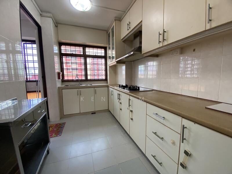 191 Bukit Batok West Avenue 6, 191 Bukit Batok West Avenue 6, 3 Bedrooms, 1,200 sqft, HDB Flat For Rent, by Ken Lim, 25628300 - Kitchen - PropertyGuru.com.sg