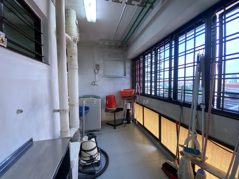 191 Bukit Batok West Avenue 6, 191 Bukit Batok West Avenue 6, 3 Bedrooms, 1,200 sqft, HDB Flat For Rent, by Ken Lim, 25628300 - Kitchen - PropertyGuru.com.sg