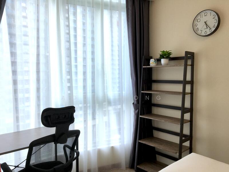 Queens, 10 Stirling Road, Room Rental, 120 sqft, Condominium For Rent, by Addie Wong, 25628302 - Bright airy Room with Study - PropertyGuru.com.sg