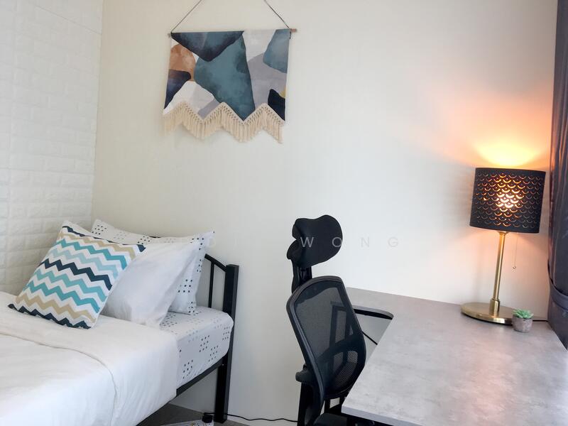 Queens, 10 Stirling Road, Room Rental, 120 sqft, Condominium For Rent, by Addie Wong, 25628302 - Study - PropertyGuru.com.sg