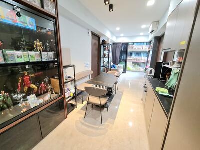 For Sale - Royalgreen