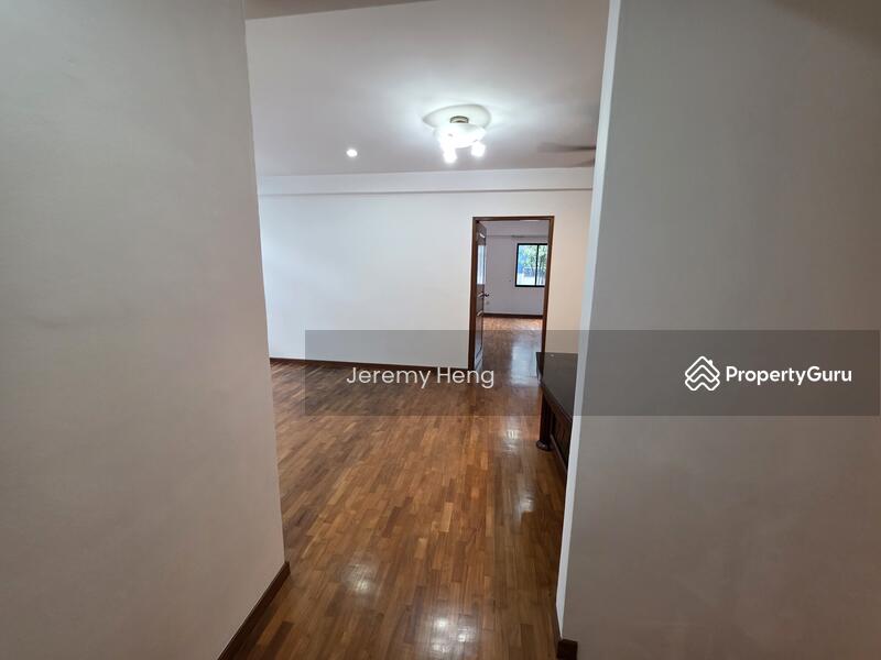 Level 2 corridor