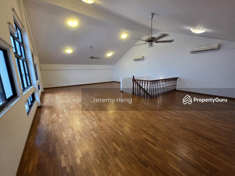 Lvl 3 Super spacious Attic. Flexible use