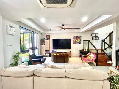 For Sale - ***LIKE BRAND NEW! 3 STY MODERN TERR MINS TO MRT!!!