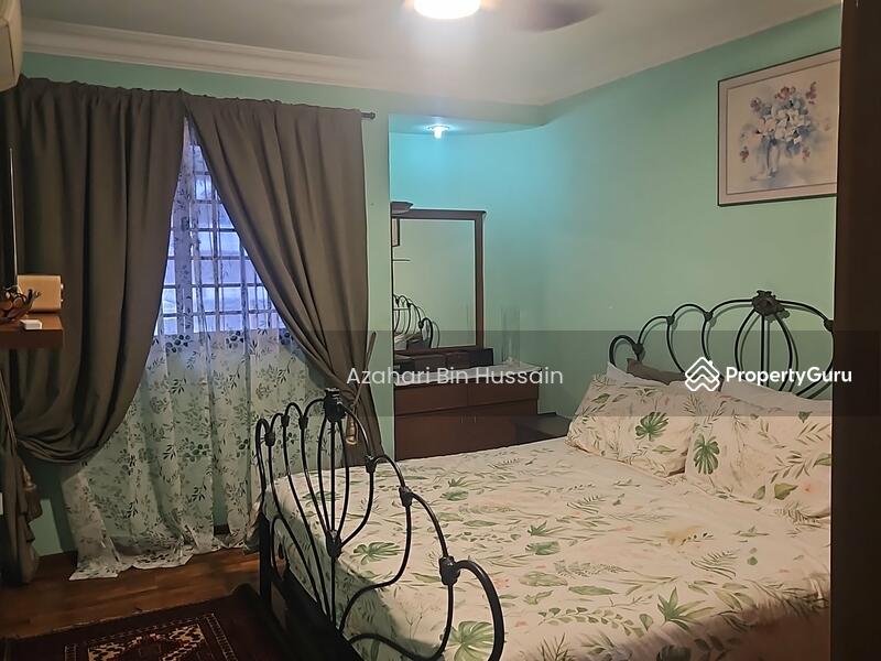 For Sale - 610 Hougang Avenue 8