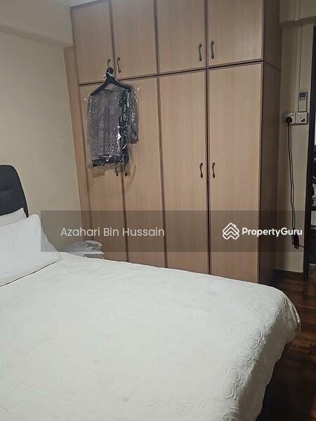For Sale - 610 Hougang Avenue 8