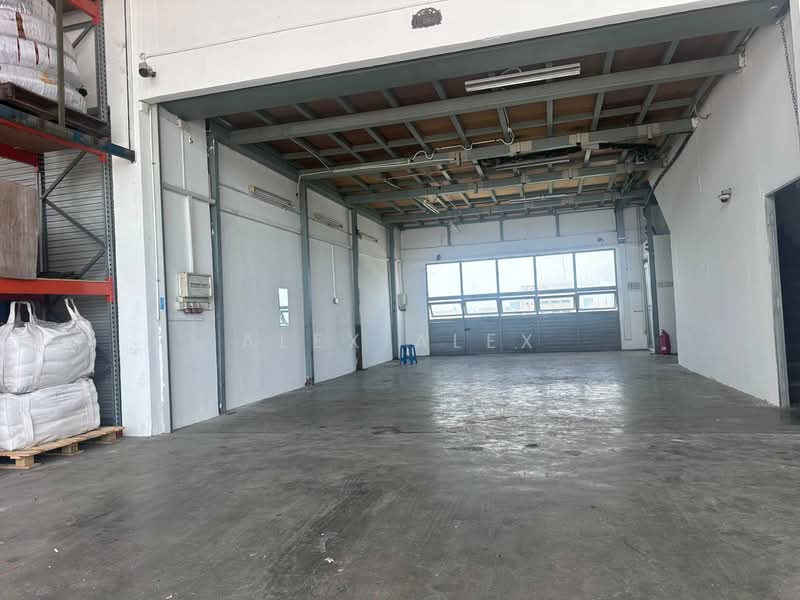Pioneer Centre, 1 Soon Lee Street, Boon Lay / Jurong / Tuas, 1,485 sqft, Factory / Workshop (B2) For Rent, by Alex Alex, 25629384 - Others - CommercialGuru.com.sg