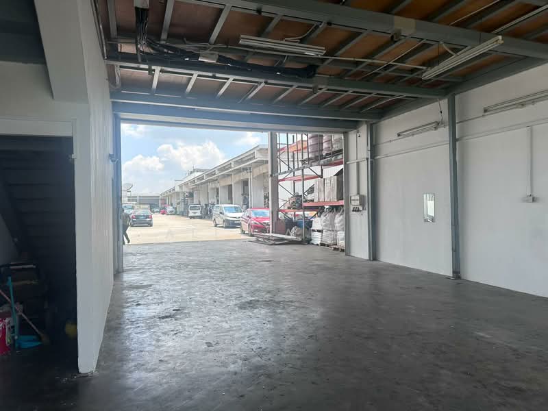 Pioneer Centre, 1 Soon Lee Street, Boon Lay / Jurong / Tuas, 1,485 sqft, Factory / Workshop (B2) For Rent, by Alex Alex, 25629384 - Car Park - CommercialGuru.com.sg