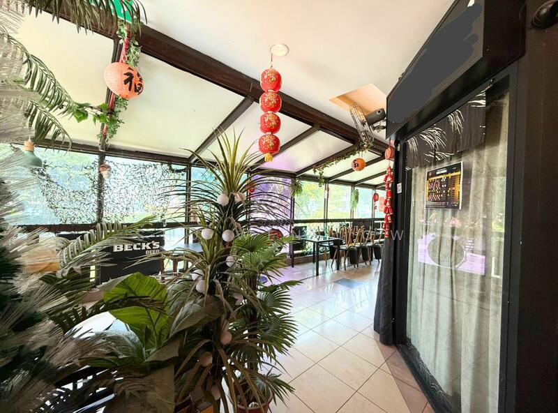 Katong Shopping Centre, 865 Mountbatten Road, 346 sqft, Food & Beverage For Sale, by Shu Wen Low, 25629539 - Dining Room - CommercialGuru.com.sg