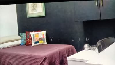 For Rent - Lakepoint Condo